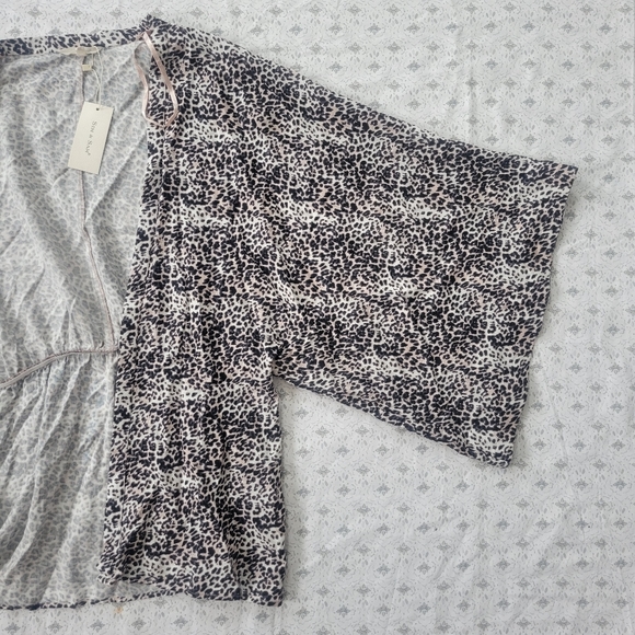 Sim & Sam Leopard Cardigan Shrug 🐆 - Picture 3 of 6